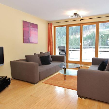 Large Chalet Apartment In Saalbach Hinterglemm Ngoại thất bức ảnh