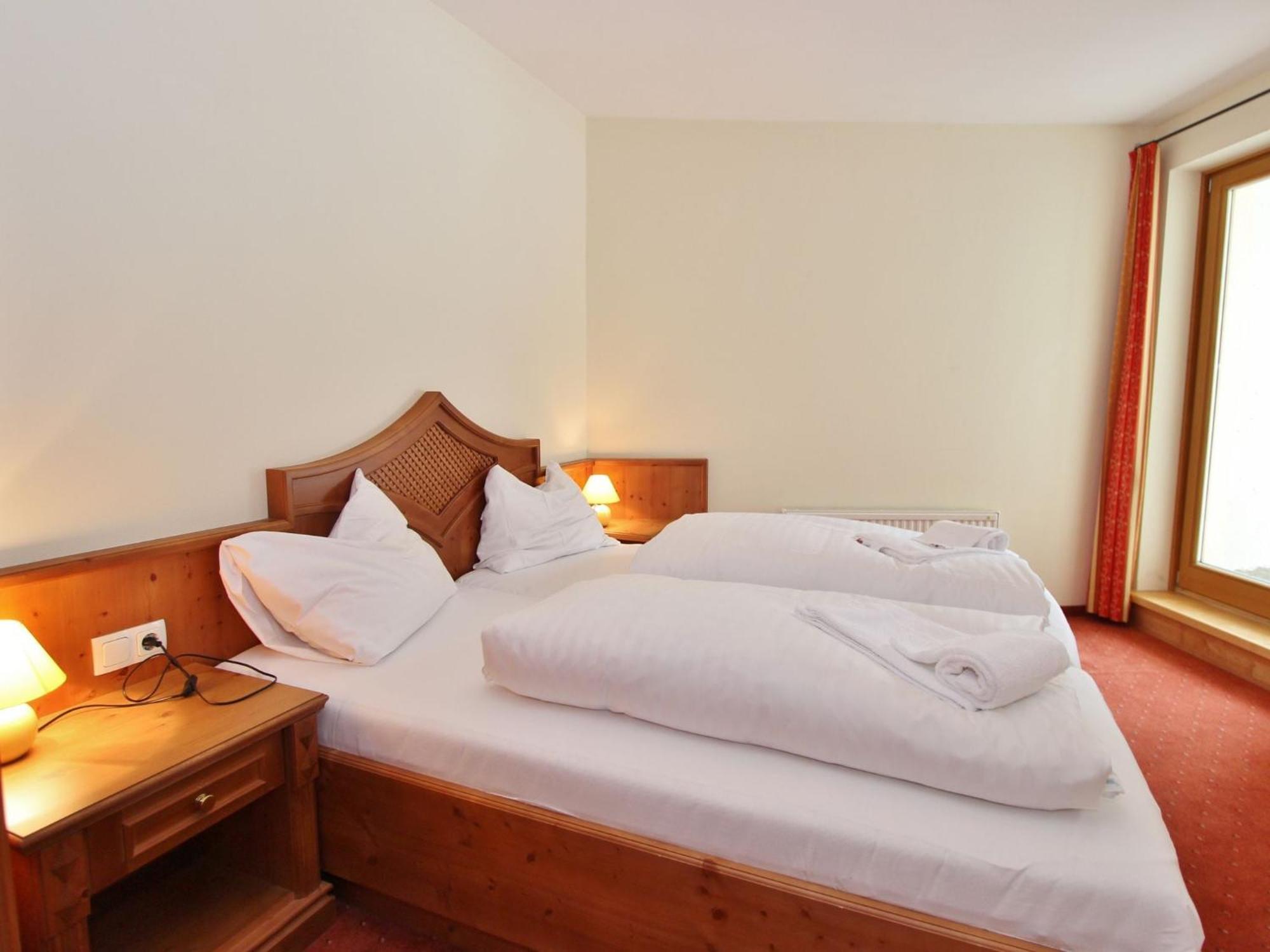 Large Chalet Apartment In Saalbach Hinterglemm Ngoại thất bức ảnh