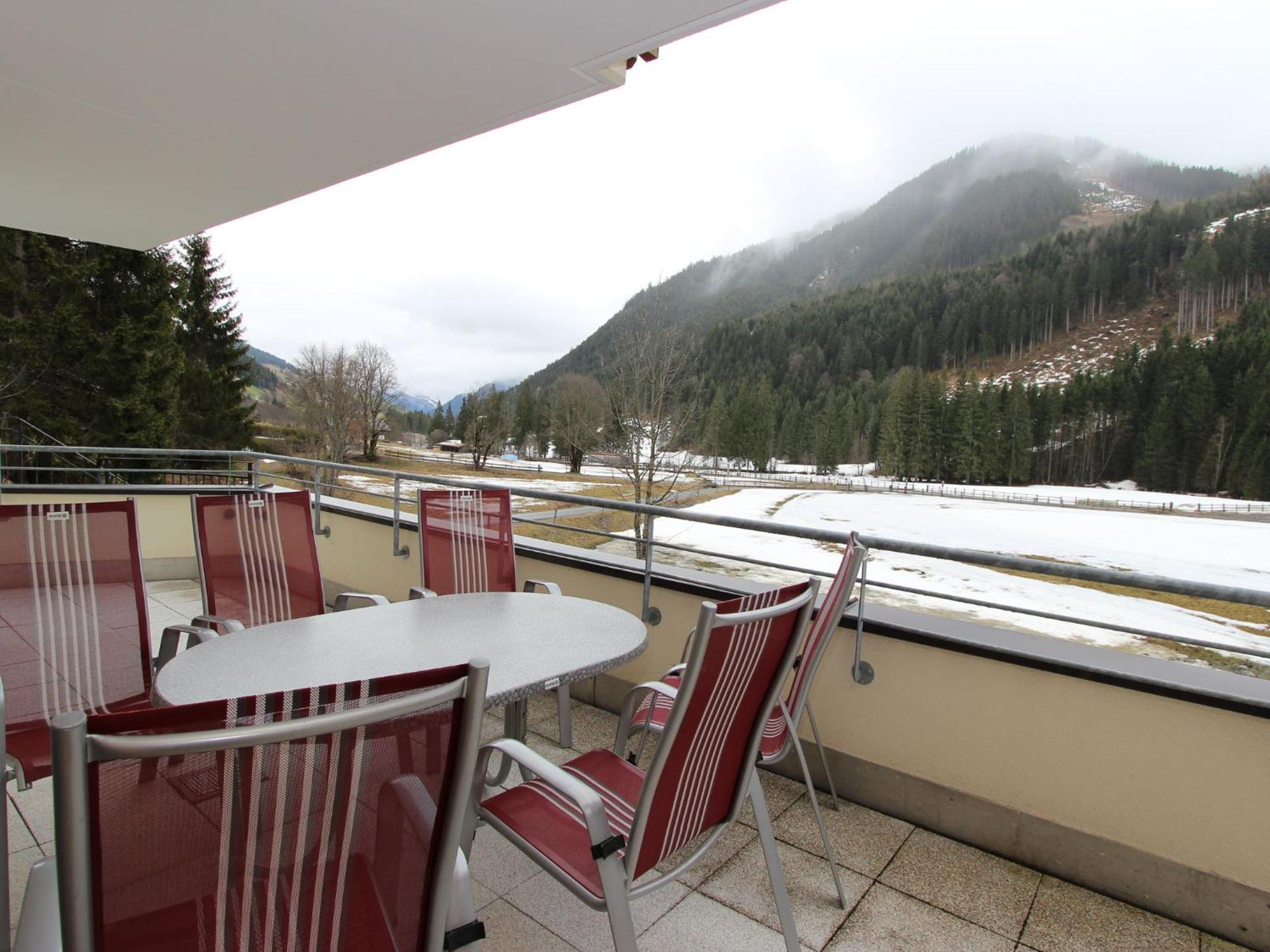 Large Chalet Apartment In Saalbach Hinterglemm Ngoại thất bức ảnh